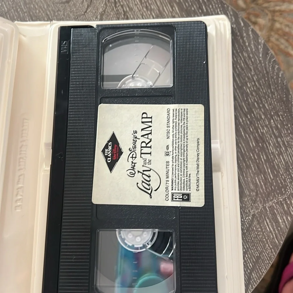Disney Lady and the Tramp VHS - black diamond edition